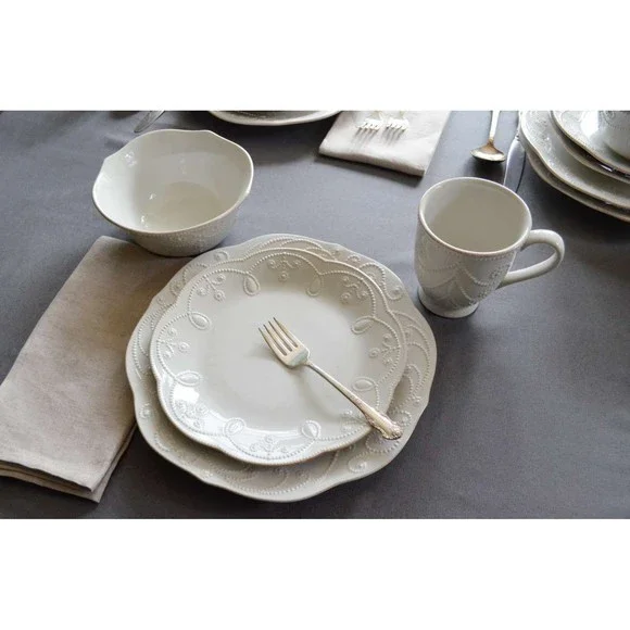 (White) - Lenox French Perle Groove Accent Plate White　並行輸入品 Shop Lenox French Perle White products from Live With It by Lora